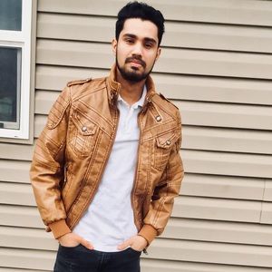 Meet your Posher, Krishna